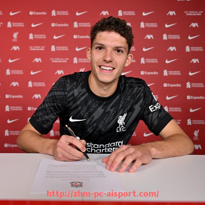 爱体育-青训之光照亮未来 2016年意甲本土新星崛起的七大培养基地揭秘